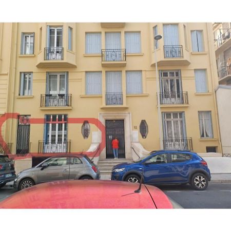 Extraordinaire Grand Studio Au Centre 6 Minutes A Pied De La Plage Et L'Hotel Negresco Nice Bagian luar foto