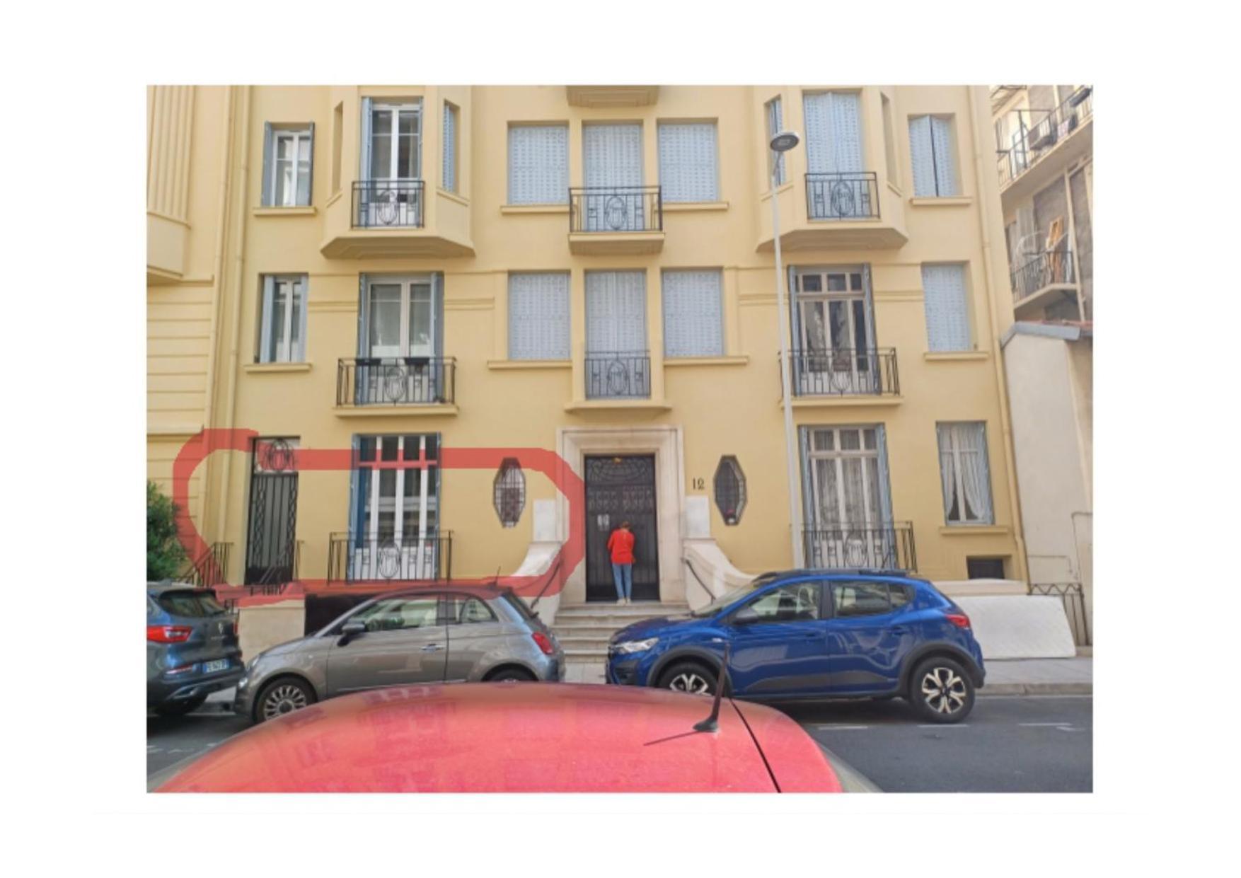 Extraordinaire Grand Studio Au Centre 6 Minutes A Pied De La Plage Et L'Hotel Negresco Nice Bagian luar foto